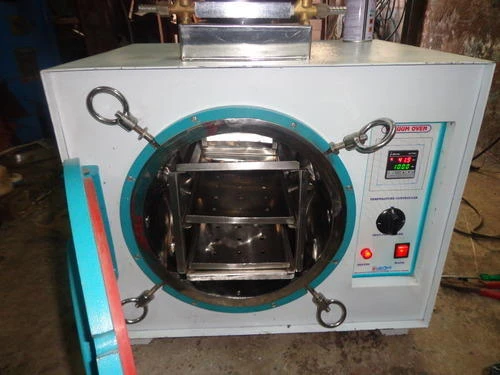Vacuum Oven